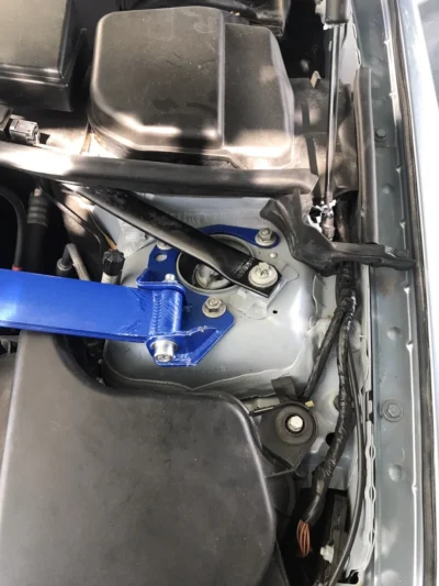 Front Stabilizer Strut Bar For BMW X1 2012-2015 BMW 3 Series 2005-2011 Upper Engine STB Strut Tower Brace Anti Sway Suspension - immagine 3